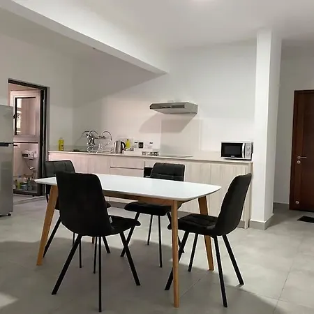Modern Flat In Flic En Flac-Walk To The Beach Exterior photo