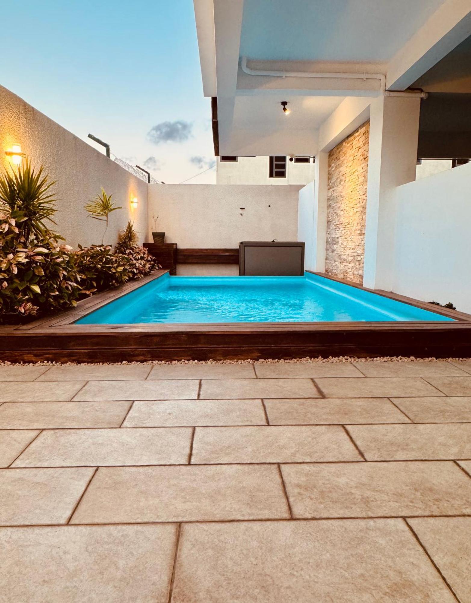 Modern Flat In En Flac-walk To The Flic en Flac